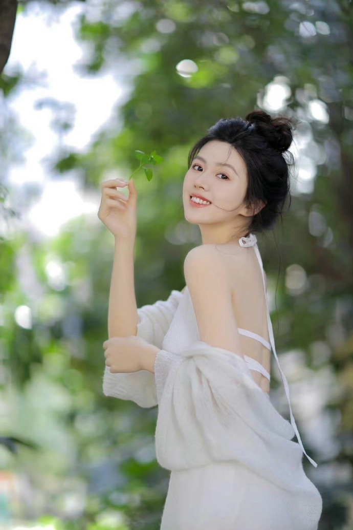 福利视频在线蓝光在线观看_看点解析与网友评价- 在线播放 封面配图