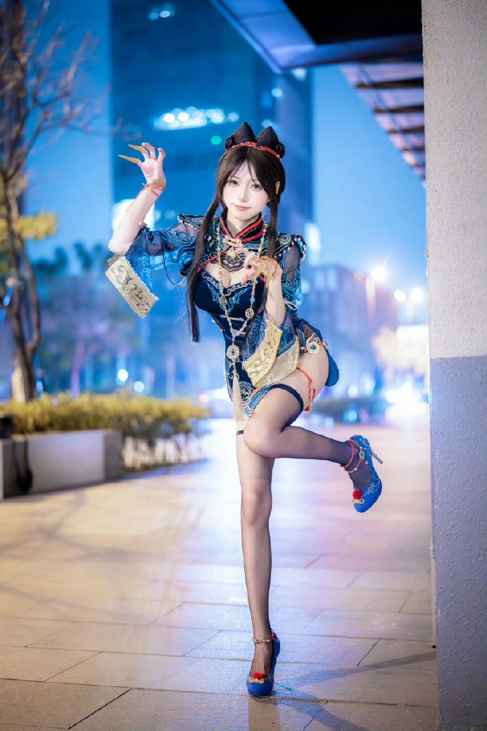 公寓春光 封面